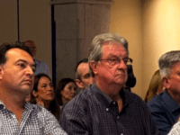 CRÓNICA DE UNA NOCHE EN LA QUE LOS VECINOS DIJERON: ¡NO AL SALÓN DE&nbsp;FIESTAS!